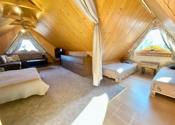 Pokoje Goscinne Pod Lipa